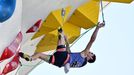 Adam Ondra při olympijské kvalifikaci v Budapešti