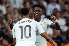 Vinícius a Mbappé poslali Real Madrid do čela španělské ligy