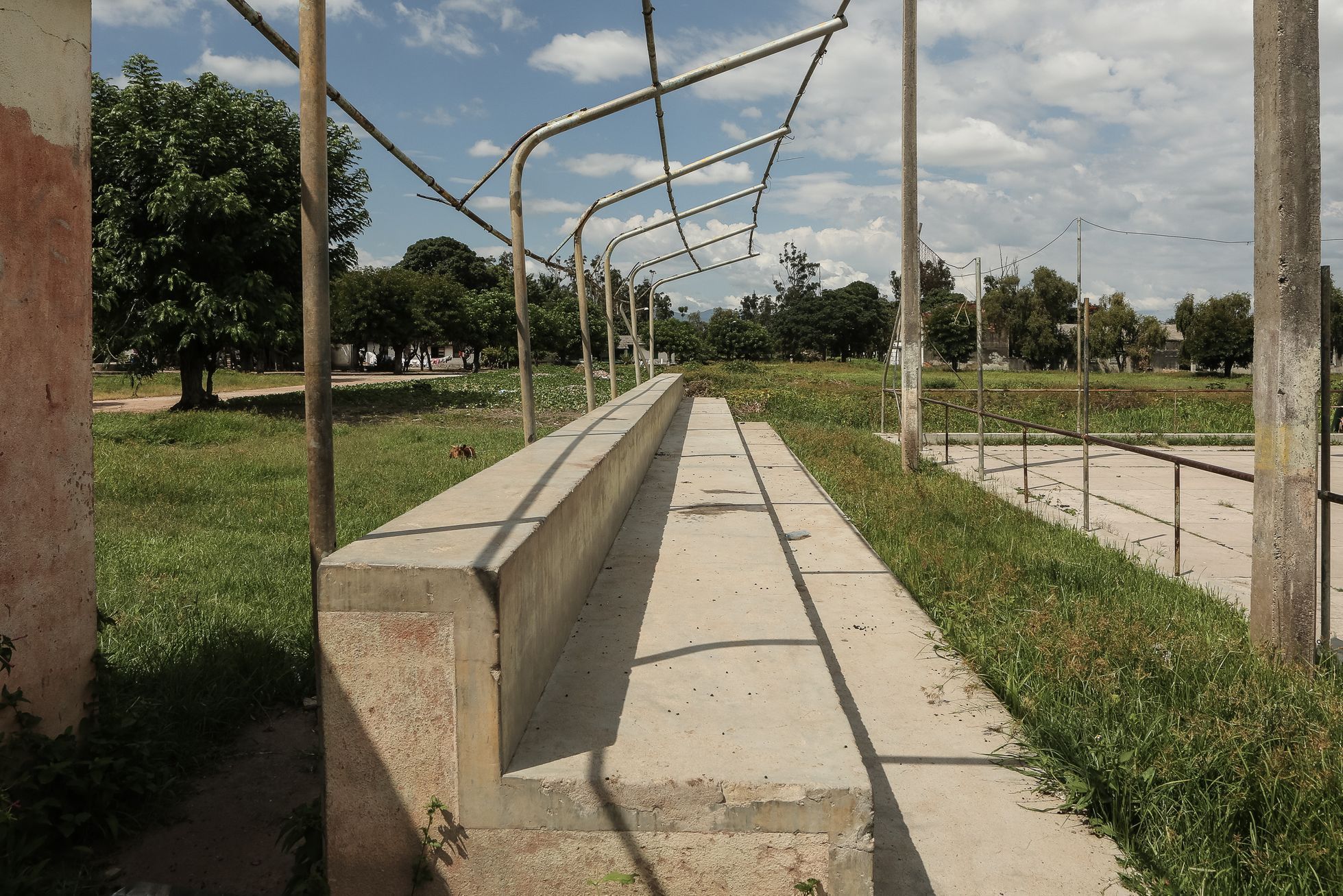 Alto Catumbela, Angola - bývala továrna na celulózu a papír, dějiště největšího únsou v dějinách Československa