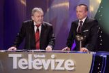 Mezi televizními moderátory ocenili hlasující Karla Voříška z televize Nova.