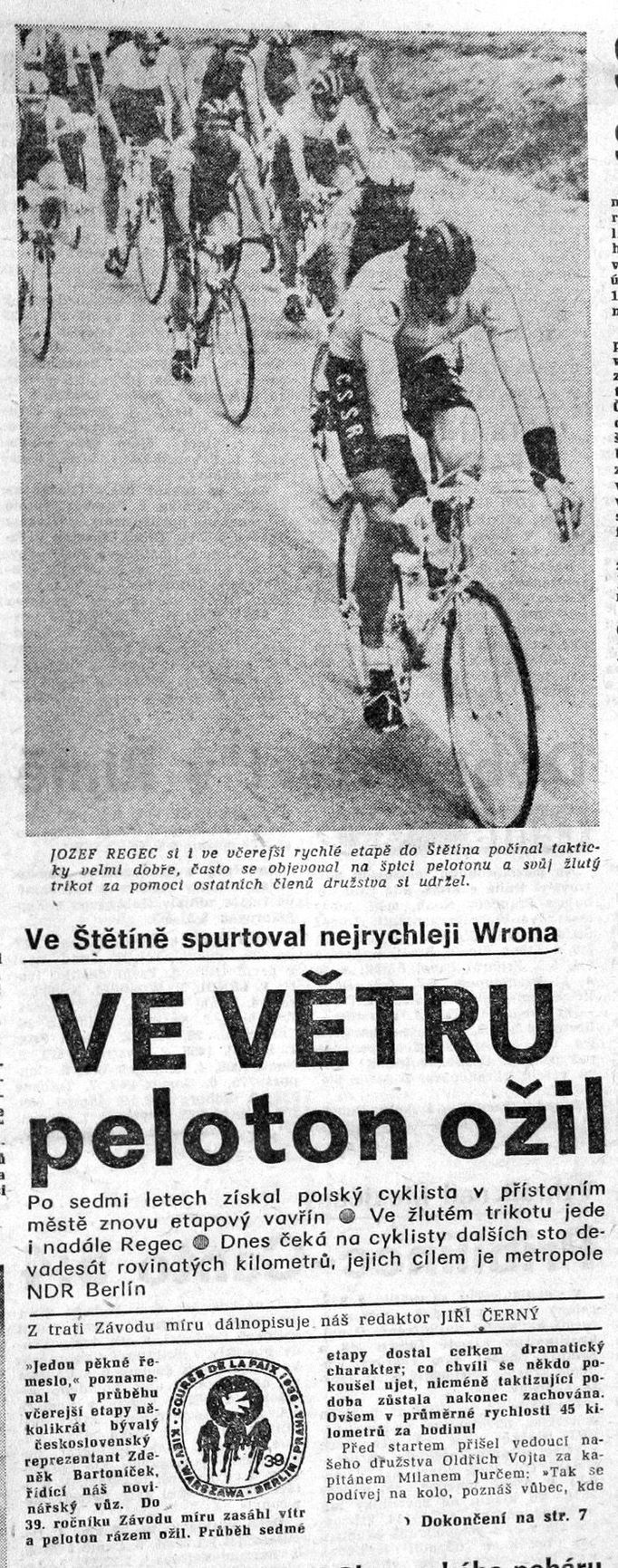 Československý sport 14. května 1986. Popisek pod fotografií: Jozef Regec si i ve včerejší rychlé etapě do Štětína počínal takticky velmi dobře, často se objevoval na špici pelotonu a svůj žlutý trikot za pomoci ostatních členů družstva si udržel.