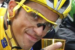 Contador bude závodit za Astanu i v příští sezoně