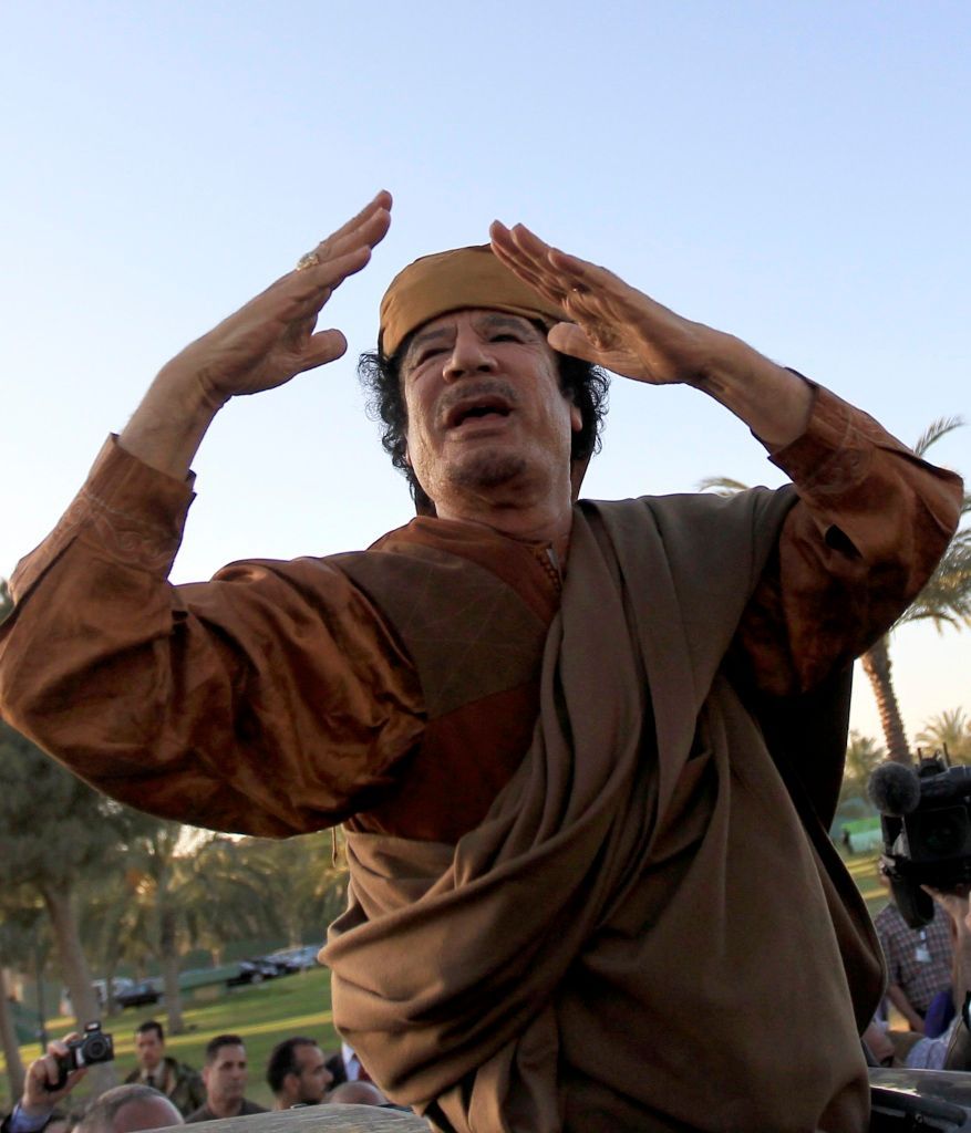 Muammar Kaddáfí při setkání se zástupci Africké unie