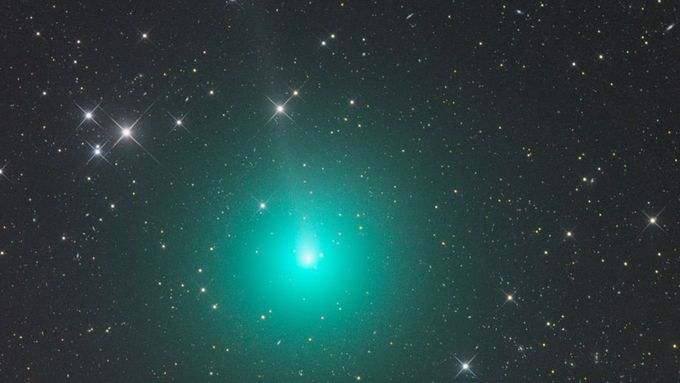 Kometa 46P Wirtanen zachycená 9. listopadu 2018 z namibské astrofarmy Tivoli.
