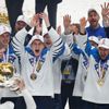 Finští hokejisté slaví titul na MS v hokeji 2019