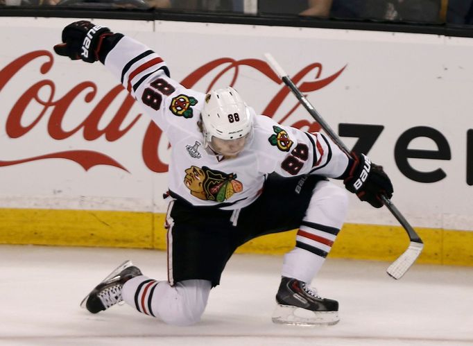 Čtvrtý zápas finále Stanley Cupu: Boston Bruinss - Chicago Blackhawks