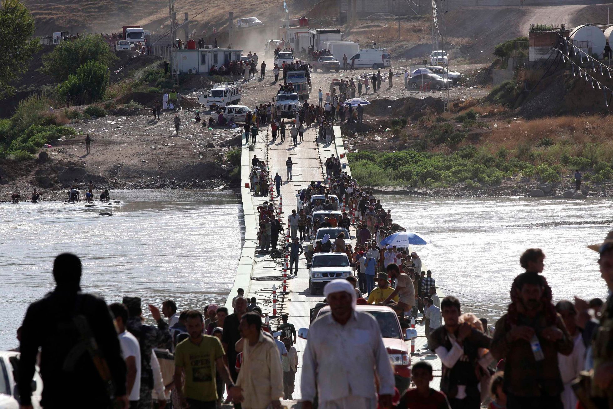 Jezídové - Irák - útěk – masakr
