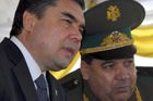 Moskva i Ašgabat popírají zprávy o smrti výstředního prezidenta Turkmenistánu