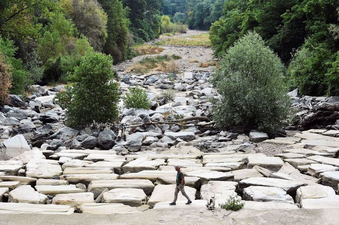 Pád se nepotýká s extrémním suchem sám, vyschl také jedno z jeho přítoků, řeka Sangone v blízkosti Turína.