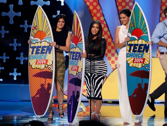 Teen Choice Awards 2014 - Kylie Jenner, Kim Kardashian and Kendall Jenner