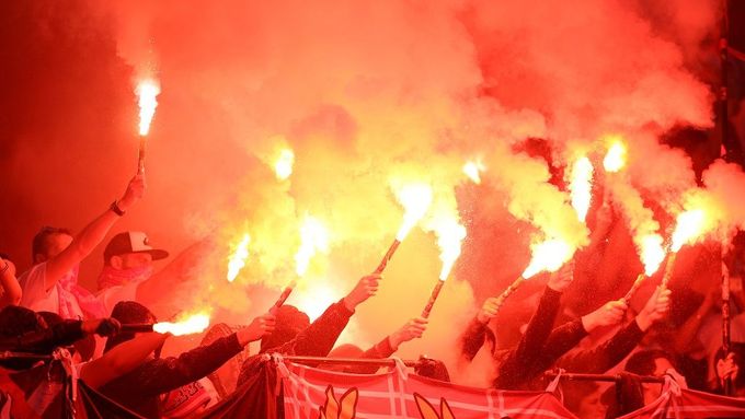 Za výtržnosti fanoušků dostaly Sparta i Slavia pokutu