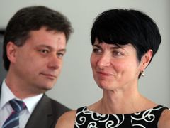 Ministr spravedlnosti po krátkém váhání nakonec Lenku Bradáčovou jmenoval. Dnes ji vehementně podporuje.