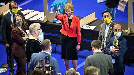 skotsko volby referendum nezávislost británie Nicola Sturgeon
