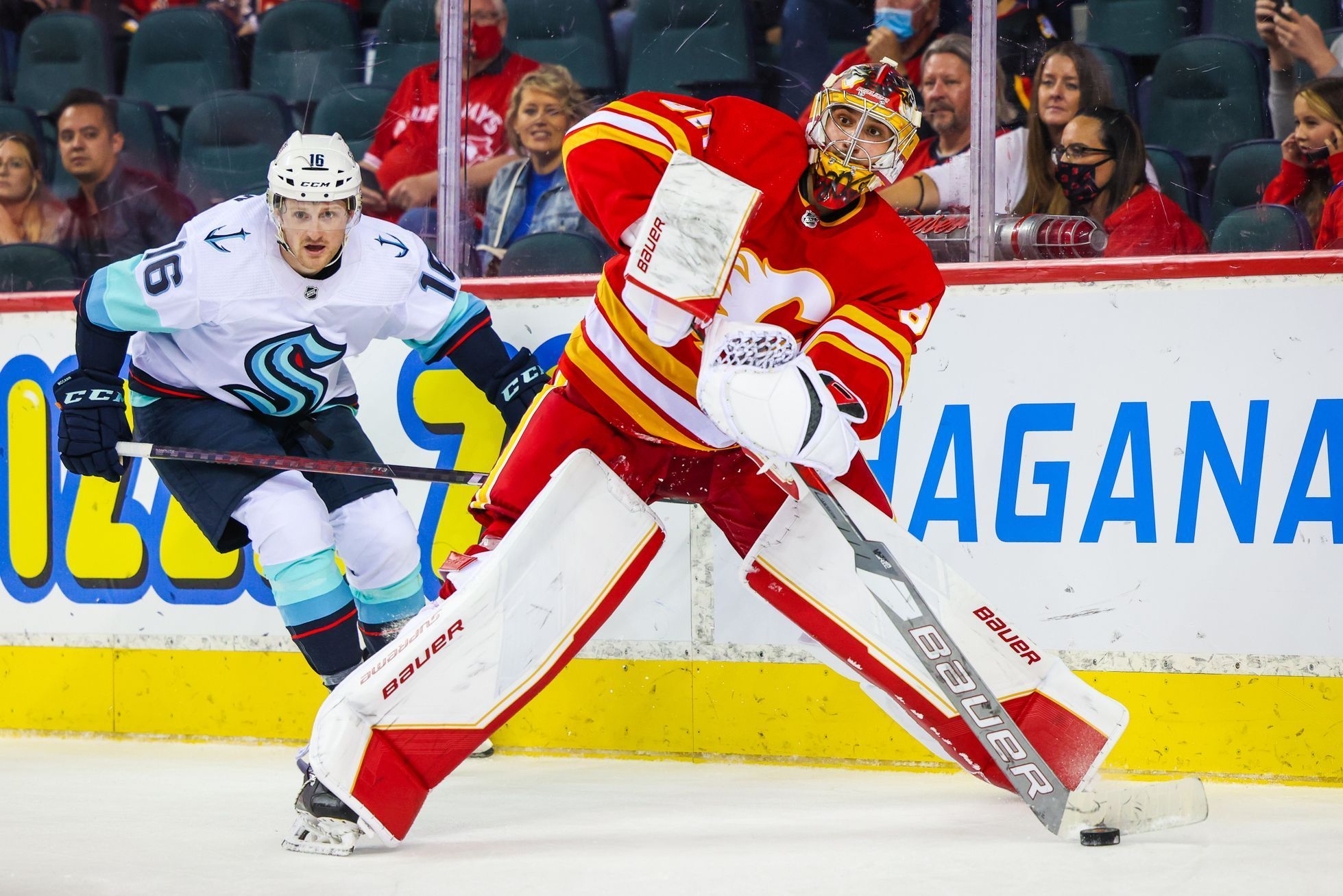 NHL Calgary Flames Daniel Vladař