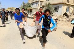 Boje v Mosulu podle OSN uvěznily až dvacet tisíc civilistů. Žijí v otřesných podmínkách