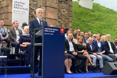 Pavel má potřebný počet podpisů k prezidentské kandidatuře, sesbíral jich 55 tisíc