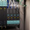 Činnost celé sochy řídí systém Siemens Simotion P320. Socha je dálkově připojena k síti Deus Machine Network, ta umožňuje vzdálený servisní a diagnostický přístup.