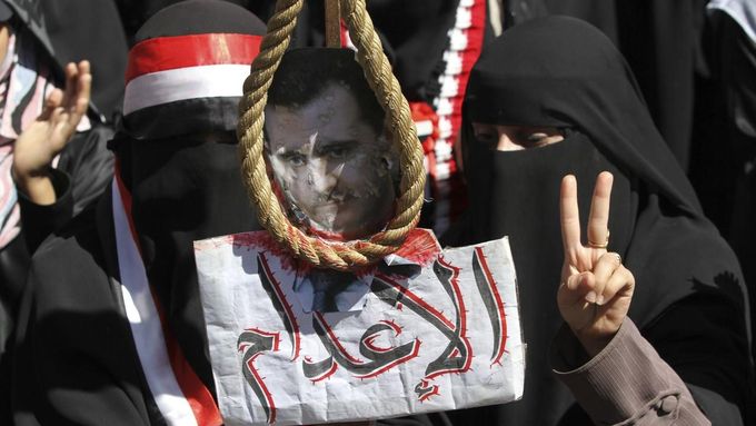Protesty proti Bašáru Asadovi v hlavním městě Jemenu, Saná.