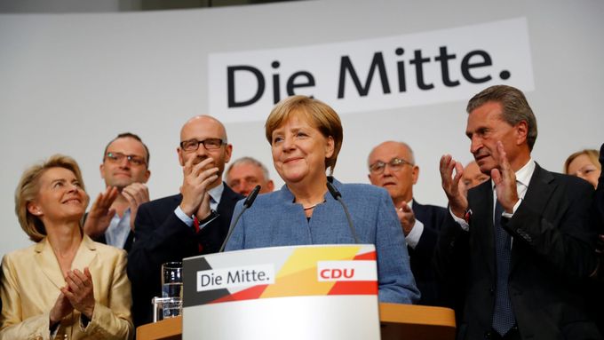 Podívejte se na záznam projevu Angely Merkelové po oznámení předběných výsledků voleb v Německu.