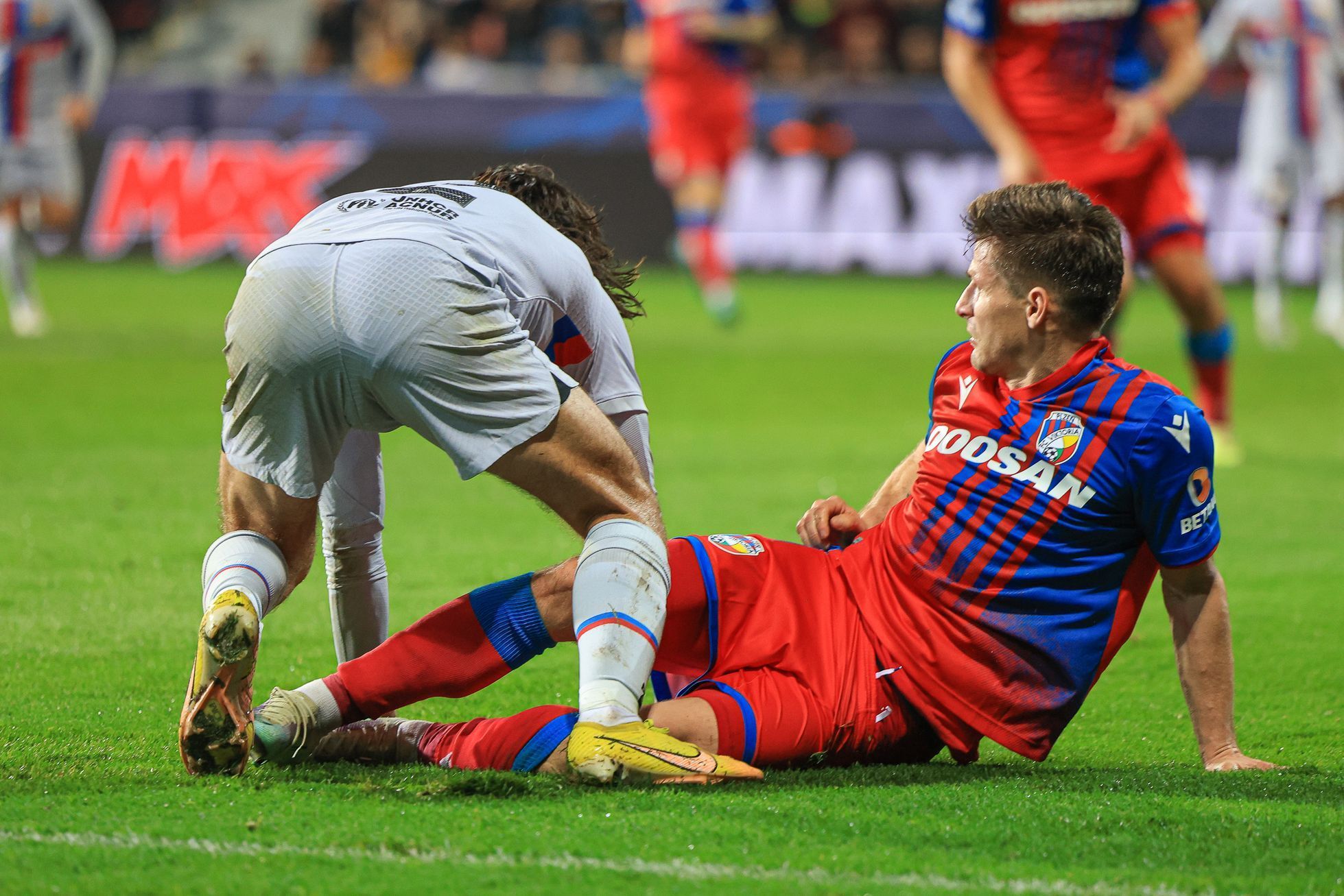 Václav Pilař v zápase LM Plzeň - Barcelona