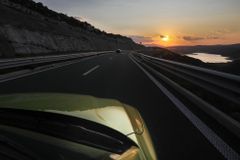 Cesta autem do Chorvatska: Přinášíme tipy, jak ušetřit čas a také peníze za palivo