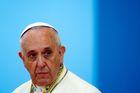 Papež se zastal žen. Muži se podle něho chovají machisticky