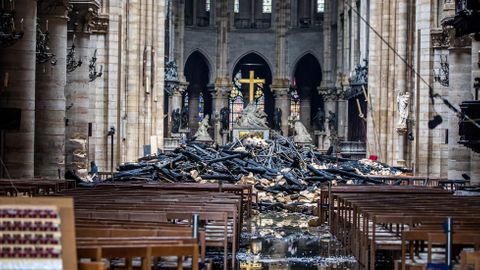 Notre-Dame půjde zachránit, podařilo se odvrátit tu nejhorší zkázu, říká expert