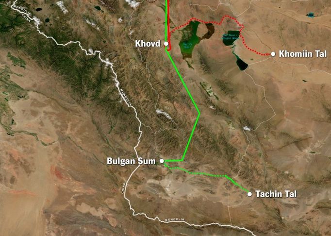 Mapa znázorňující loňský a letošní pozemní transport koní v Mongolsku. Letos koně zamíří do oblasti Takhin Tal.