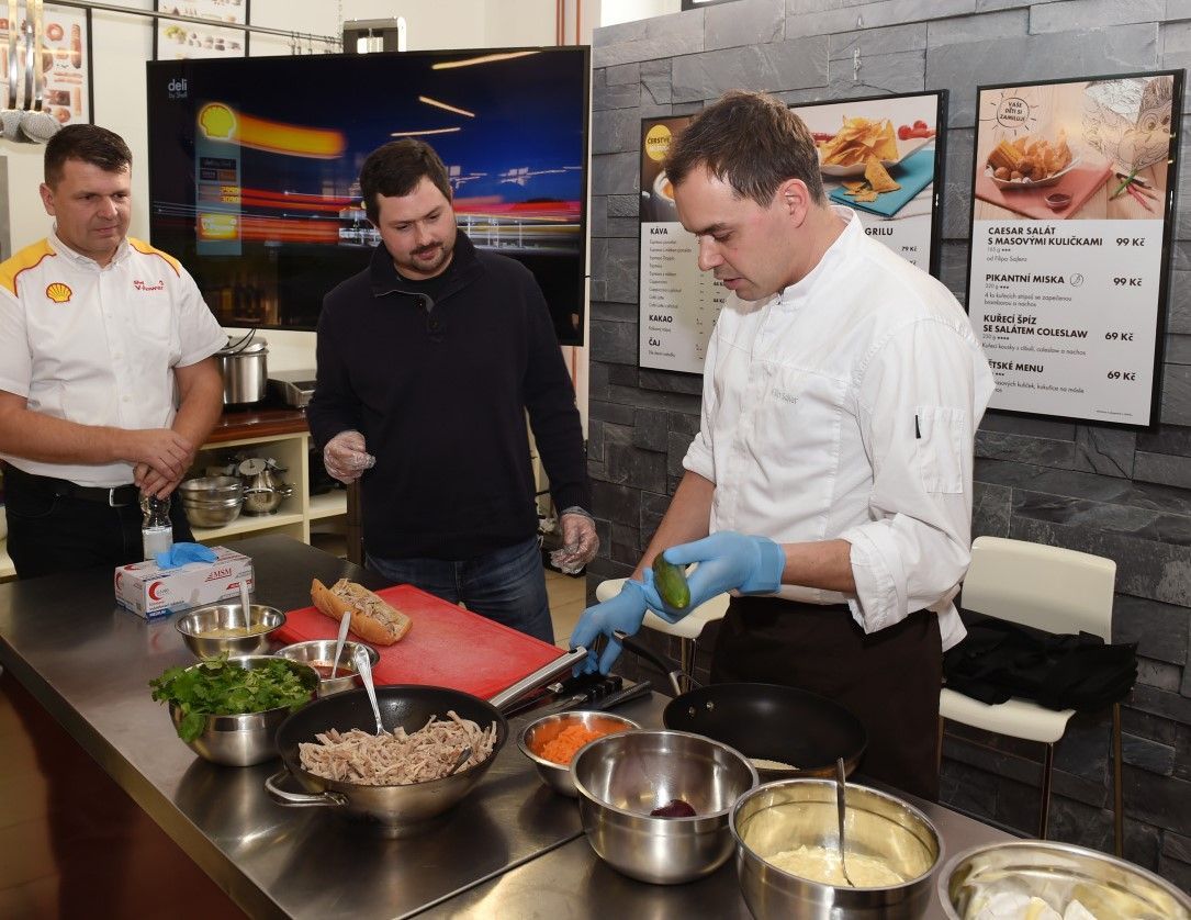 Nový koncept občerstvení Deli by Shell a Filip Sajler